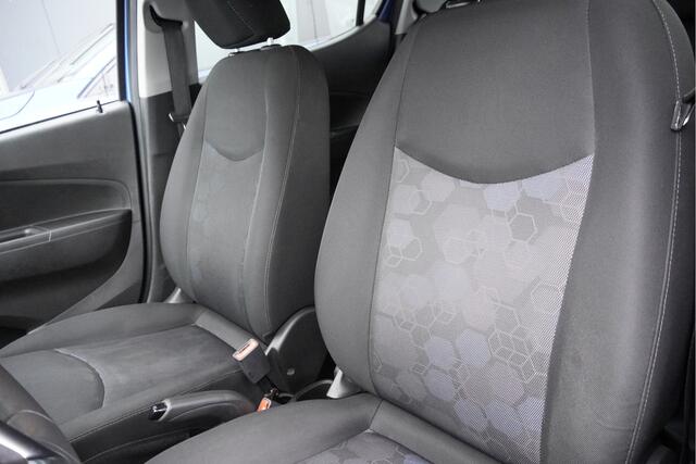 Opel KARL 1.0 5drs Rocks Online Edition BJ2018 Lmv 15" | Led | Pdc | Sideskirts | App-Connect | Airco | Cruise control | Extra getint glas