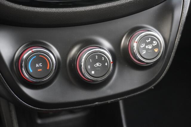 Opel KARL Rocks 1.0 Online Edition / Stoel- en stuurverwarming / CarPlay / Android Auto