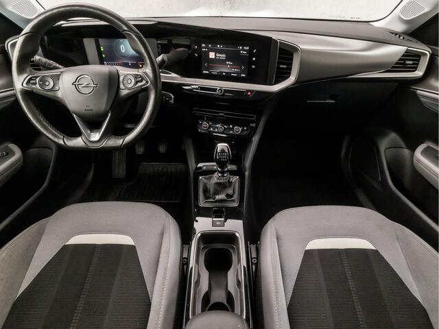 Opel MOKKA 1.2 Turbo Sport (VIRTUAL COCKPIT, APPLE CARPLAY, GROOT NAVI, 360 CAMERA, SPORTSTOELEN, CRUISE, LED KOPLAMPEN, LANE ASSIST, NIEUWSTAAT)