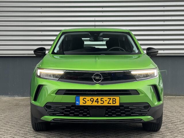 Opel MOKKA Mokka-e Edition 3-FASEN 50kWh 136pk | NAVI PRO | 180° CAMERA + SENSOREN | KEYLESS | CLIMATE CONTROL | ISOFIX | DAB+ | APPLE CARPLAY / ANDROID AUTO | WARMTEPOMP |