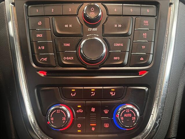 Opel MOKKA 1.6 Selection