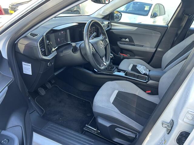Opel MOKKA 1.2 Turbo 130PK Elegance | Afneembare Trekhaak 1200KG | All Season banden | Dodehoek detectie | Navigatie Via Telefoon | DAB | Climate control | Stoel & Stuurverwarming | LED | Parkeer Camera | Parkeersensoren Rondom |