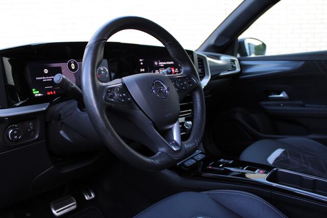 Opel MOKKA Mokka-e Ultimate 50-kWh 11kw bl. | Adaptieve cruise | BLIS | Camera | Trekhaak |