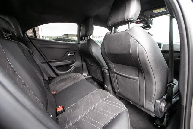 Opel MOKKA 1.2 Turbo Ultimate Massage stoelen | Carplay | Adpt. cruise