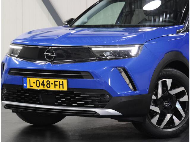 Opel MOKKA Mokka-e Business Elegance 50-kWh 11kw bl. 136PK | 1ste Eigenaar | ACCURAPPORT 92% | Armsteun | StoelStuurVerwarming | Navigatie | Climate Control | Adaptieve Cruise Control | LED | Camera | Isofix | Privacy Glass | Parkeersensoren |