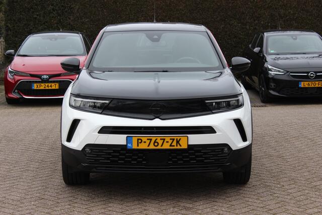 Opel MOKKA Electric Ultimate 50 kWh / SOH 94,2% / Trekhaak / Camera / CarPlay / Keyless / LED Koplampen / 17'' / Navigatie / DAB / Dodehoek / Cruise Control Adaptief / Warmtepomp