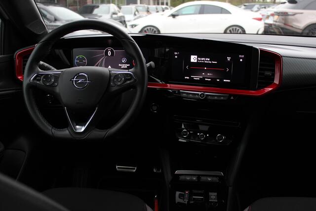 Opel MOKKA Electric Ultimate 50 kWh / SOH 94,2% / Trekhaak / Camera / CarPlay / Keyless / LED Koplampen / 17'' / Navigatie / DAB / Dodehoek / Cruise Control Adaptief / Warmtepomp