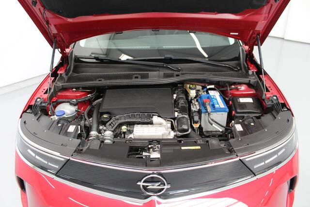 Opel MOKKA 1.2 Business Elegance 101PK, RIJKLAAR | CAMERA | DAB | CARPLAY | NAVIGATIE | PARKEERSENSOREN