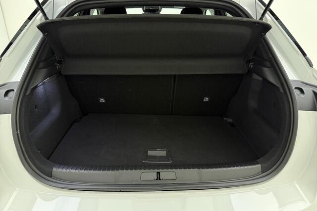 Opel MOKKA 1.2 Turbo GS 136 PK | Navigatie | 18" Lichtmetalen velgen | Matrix koplampen | Dodehoek assistent | Climate control