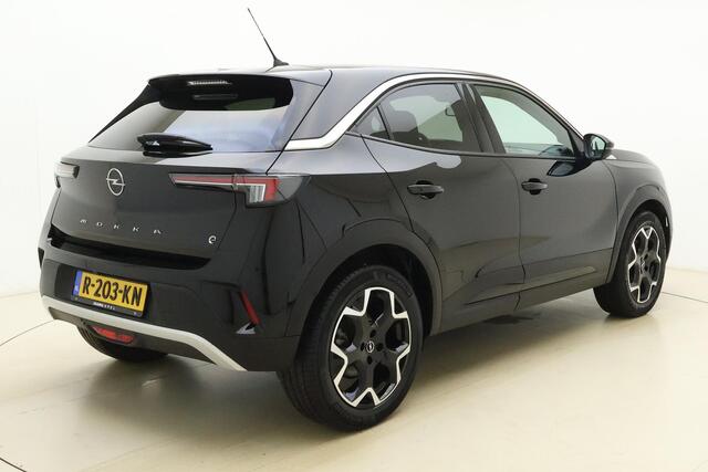Opel MOKKA Mokka-e Ultimate 50-kWh 11kw | SOH 96,2% | Navigatie | Adapt. Cruise control | Keyless | Camera | Parkeersensoren | Matrix koplampen | Warmtepomp | Stoel- en stuurverwarming | Dealer onderhouden | 18 " lichtmetalen velgen