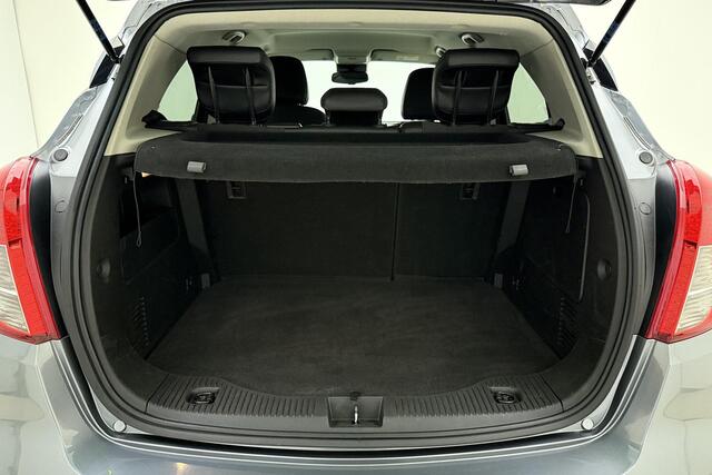 Opel MOKKA X 1.4 Turbo Innovation | Navigatie | Camera | Parkeersensoren voor en achter | Keyless | Climate control | Extra getint glas | Lichtmetalen velgen