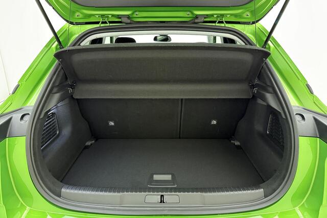 Opel MOKKA 1.2 Turbo Elegance 130 PK Automaat | Navigatie | Climate control | Camera | Stuurwiel verwarmd | Extra getint glas | Weinig kilometers | Lichtmetalen velgen