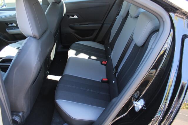 Opel MOKKA 1.2 T. 100pk Elegance Navi/Stoelverwarming/Climate