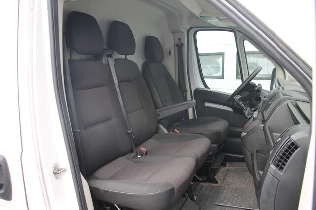 Opel MOVANO 2.2D L2H2 120PK EURO 6 - Airco - Cruise - ¤ 20.900,- Excl. Foto's, OHH, Online