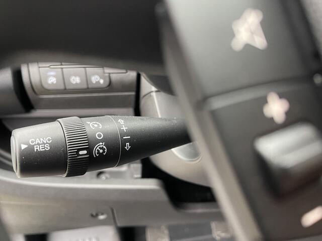 Opel MOVANO 2.2D 140pk L2H2 3.5t / nieuw overjarig / direct leverbaar / ¤ 25.950 ex btw / parkeersensoren achter / airco / cruise control / bijrijdersbank !