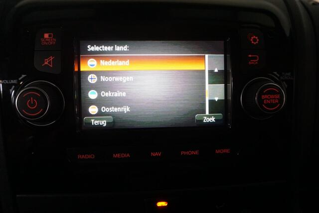 Opel MOVANO 140 PK L2H2 Edition Airco Navigatie Trekhaak Cruise control Nieuw Model Parkeersensoren