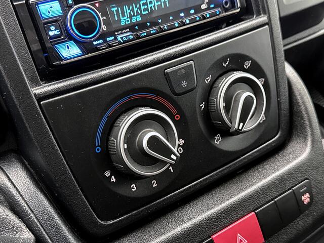 Opel MOVANO 2.2D 140pk Bakwagen D'Hollandia laadklep Cruise control Airco Achteruitrijcamera Meubelbak Laadklep