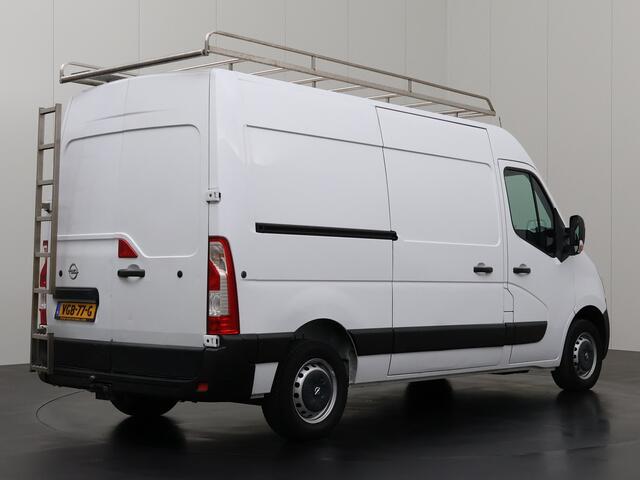 Opel MOVANO 2.3CDTI 145PK BiTurbo L2H2 | Imperiaal | Trekhaak | Navigatie | Camera | Airco | Cruise | 3-Persoons