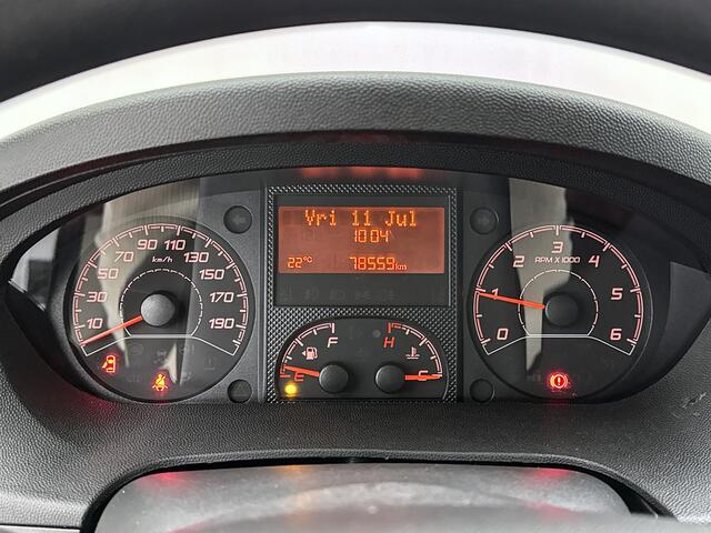 Opel MOVANO 2.2D Financial lease 140pk Bakwagen met Laadklep Achteruitrijcamera Cruise Control Meubelbak