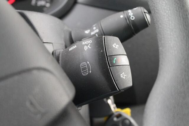 Opel MOVANO 2.3 Turbo L2H2 - Achteruitrijcamera - Airco - Verlichting aut.