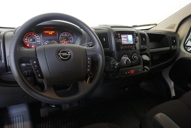 Opel MOVANO 2.2D 140 L2H2 Edition Opel Movano 2.2D 140 L2H2 Edition Airco Navi PDC Trekhaak Cruise control Nieuw Model