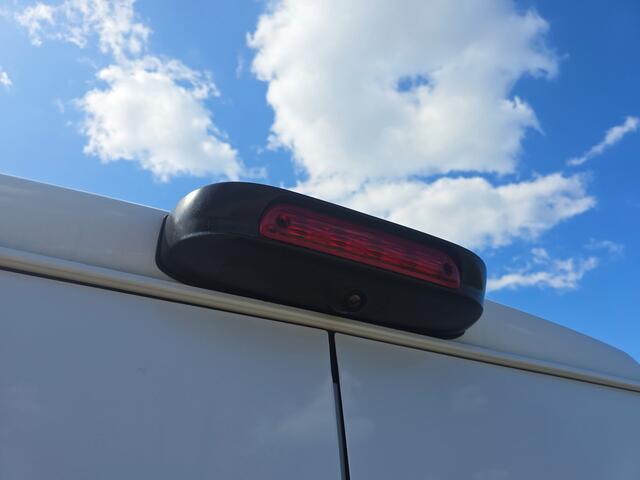 Opel MOVANO 2.2D 140 L2H2 3.5T - 140 Pk - Euro 6 - ParkeerCamera - Airco - Cruise Control