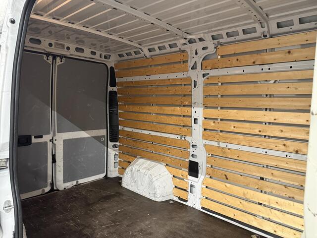 Opel MOVANO 2.2D 140 L2H2 Edition Opel Movano 2.2D 140 L2H2 Edition Airco Navi PDC Trekhaak Cruise control Nieuw Model