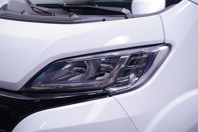 Opel MOVANO 2.2D 140 pk L2H2 White&Black Edition Navi 18" LMV, Bullbar + Sidebars Zwart, Camera, Apple Carplay, 3-Zits, Nieuw