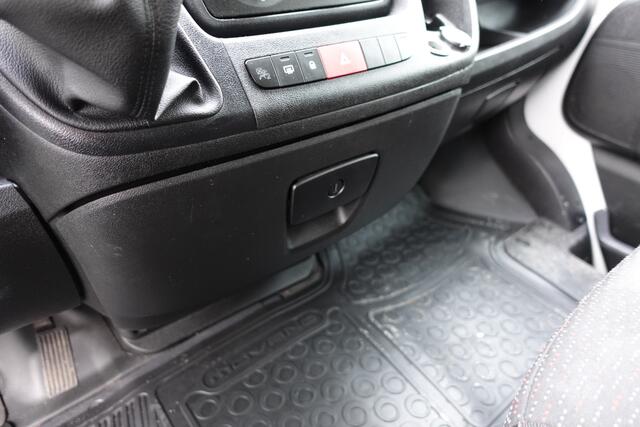 Opel MOVANO 2.2D 140 Zwaar L3H2 Edition | Trekhaak | Geveerde stoel | Cruise Control | Airco | Camera |