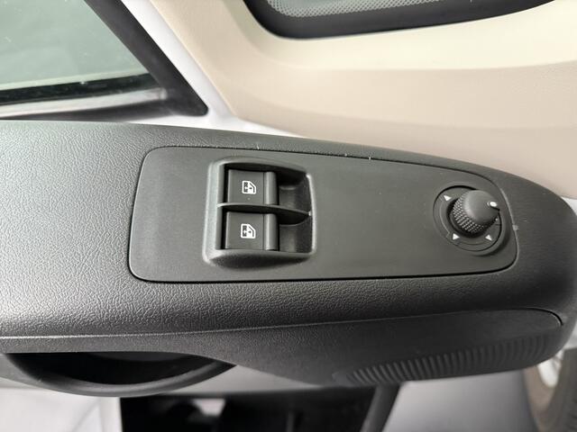 Opel MOVANO 2.2HDi Bakwagen+Laadklep | Airco | Camera | Cruise | 3-Zits