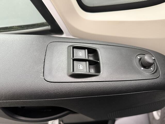 Opel MOVANO 2.2HDi Bakwagen+Laadklep | Airco | Camera | Cruise | 3-Zits