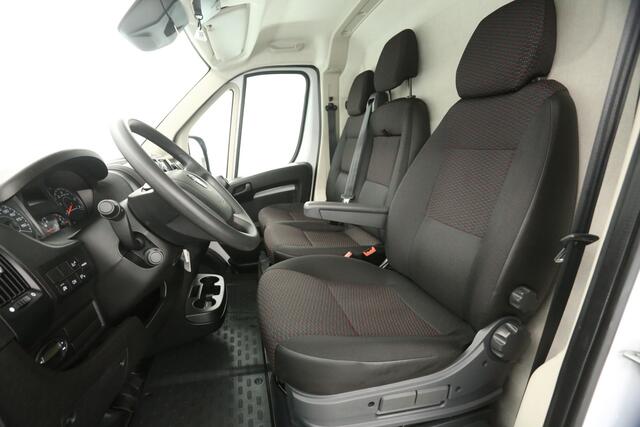 Opel MOVANO 2.2D 165PK L4H2 | 3000kg Trekgew. | Airco | Cruise | 3 Zits | Parkeersens. | Stoelverw.