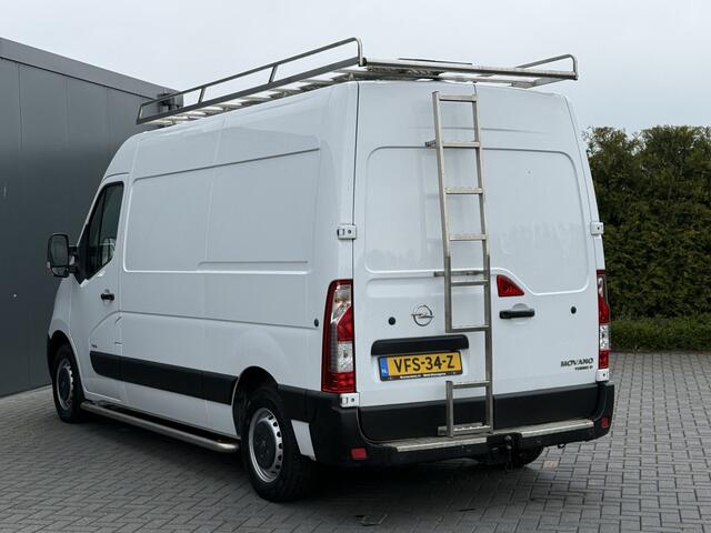 Opel MOVANO 2.3 Turbo 150 PK / L2H2 / INRICHTING / RVS IMPERIAAL + LADDER / 2.5 TONS TREKHAAK / AIRCO / CRUISE / NAVI / CAMERA