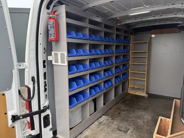 Opel MOVANO 2.3 Turbo 150 PK / L2H2 / 1e EIG. / TREKHAAK / 3-ZITS / AIRCO / CRUISE / INRICHTING / LED / 2500 KG AHG