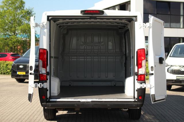 Opel MOVANO 2.2D 140pk L2H1 3.5t | Cruise | Carplay/Android | Navi | Camera | PDC | Lease 378,- p/m
