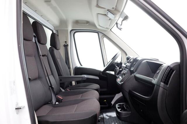 Opel MOVANO 2.2D 140pk Bakwagen met laadklep 1.060kg laadvermogen 08-2023