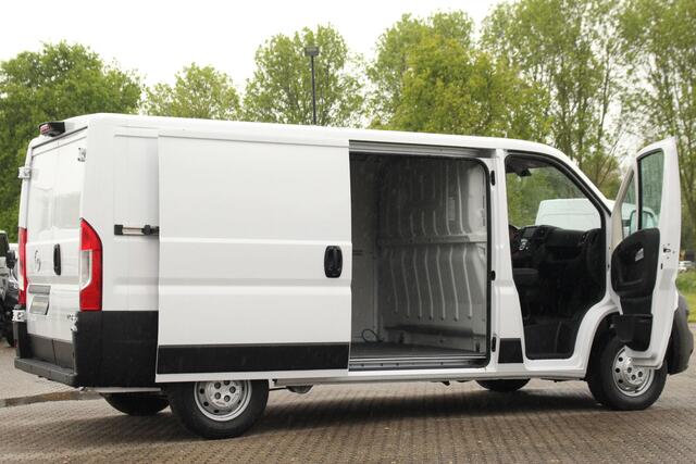 Opel MOVANO 2.2D 140pk L2H1 3.5t | Cruise | Carplay/Android | Navi | Camera | PDC | Lease 378,- p/m