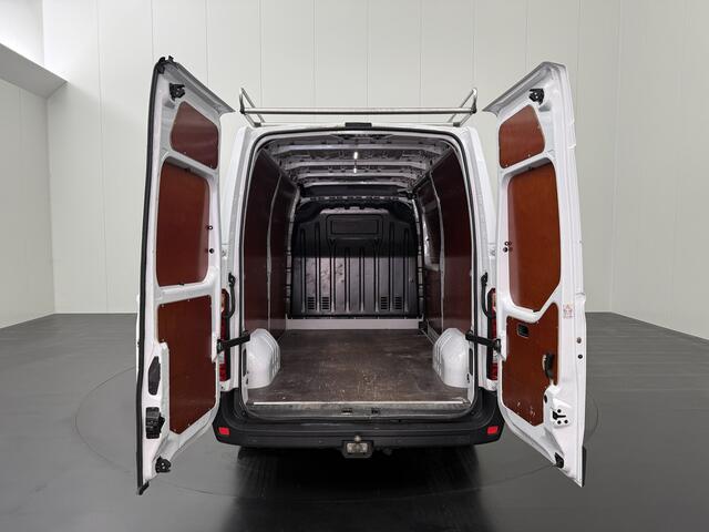 Opel MOVANO 2.3CDTI 145PK BiTurbo L2H2 | Imperiaal | Trekhaak | Navigatie | Camera | Airco | Cruise | 3-Zits