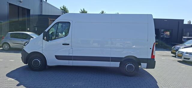 Opel MOVANO 2.3 Turbo L2H2 airco navi