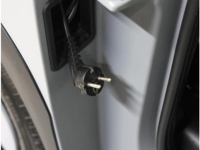 Opel Rocks-e Base Klub | Panoramadak | LED Koplampen | LED Achterlichten | Two-Tone Metaalkleur |