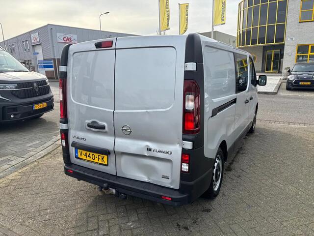 Opel VIVARO 1.6CDTI L2H1 Dubbelcabine Airco Navi Cruisecontrol Trekhaak