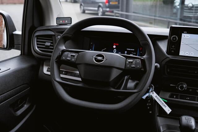 Opel VIVARO 1.5 Diesel 120pk L3H1 DUB/CAB