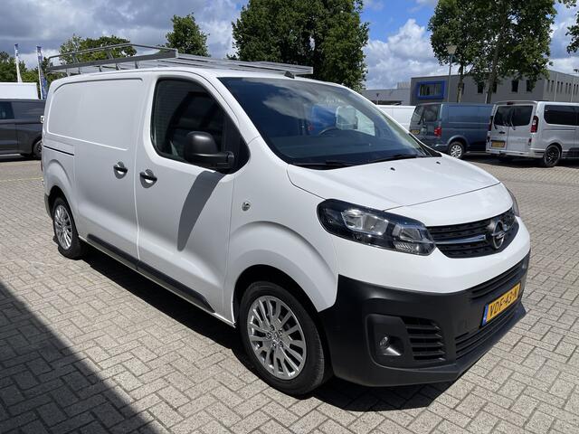 Opel VIVARO 2.0 CDTI 122pk L2H1 Edition / vaste prijs rijklaar ¤ 13.950 ex btw / lease vanaf ¤ 235 / euro 6 / bpm vrij / trekhaak / ingerichte laadruimte / imperial / airco / trekhaak !
