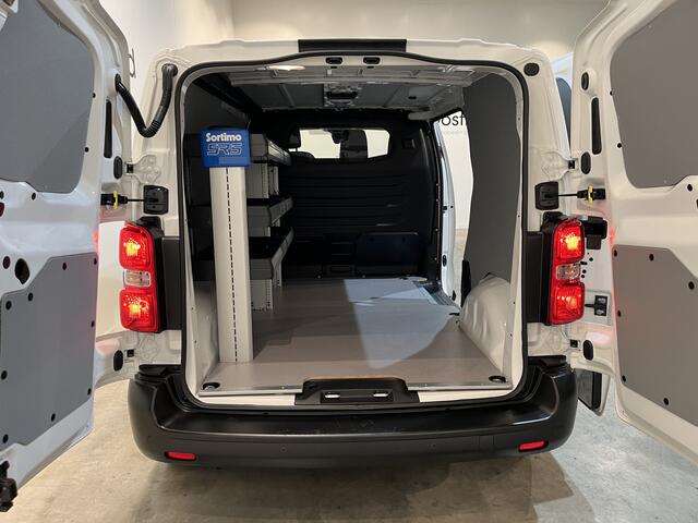 Opel VIVARO Vivaro-e L2 75 kWh Servicebus / Sortimo Inrichting / 100% elektrisch !! / Airco / Cruise Control / CarPlay / Camera / Navigatie / 3-Zits / 3.800 KM !!