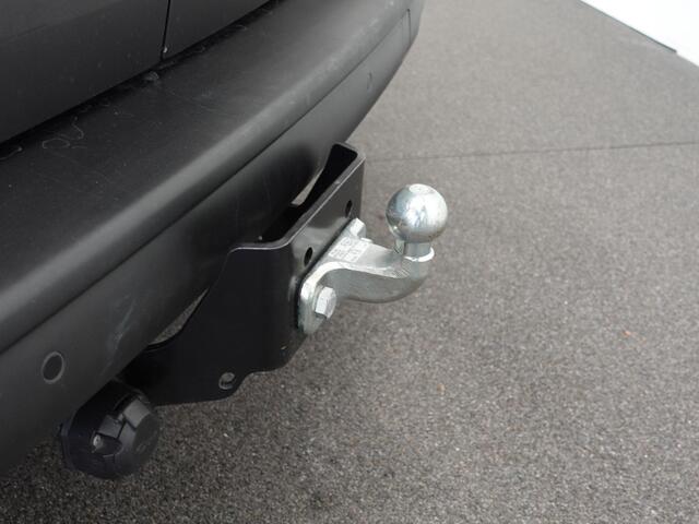 Opel VIVARO 2.0 BlueHDi 145PK L3 Automaat Airco Navigatie Cruise Control Trekhaak