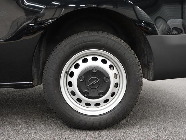 Opel VIVARO 145pk L3H1 Automaat Navigate Trekhaak Cruise control Apple Carplay Camera