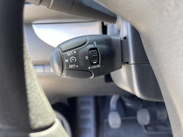 Opel VIVARO 2.0 CDTI 122pk L3H1 DC 6 persoons Edition / vaste prijs rijklaar ¤ 20.950 ex btw / lease vanaf ¤ 342 / euro 6 / bpm vrij / airco / cruise / navi / dubbele schuifdeur !