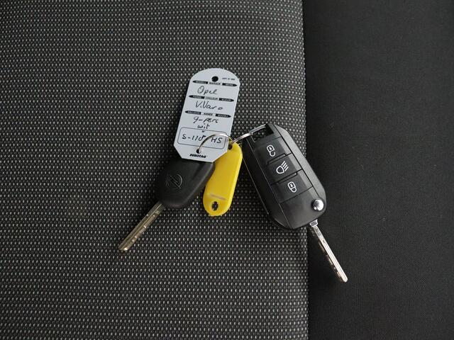 Opel VIVARO Combi 1.5CDTI 120PK Lang Personenbus | 9-Persoons | Airco | Cruise