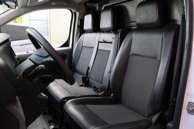 Opel VIVARO 2.0 CDTI L3H1 XL | CarPlay | Camera | Lederen bekleding | 3-Zitter | Blind Spot | Keyless entry | Climate control | Dealer onderhouden | Nieuwe APK | Nieuwe vliegwiel / koppeling