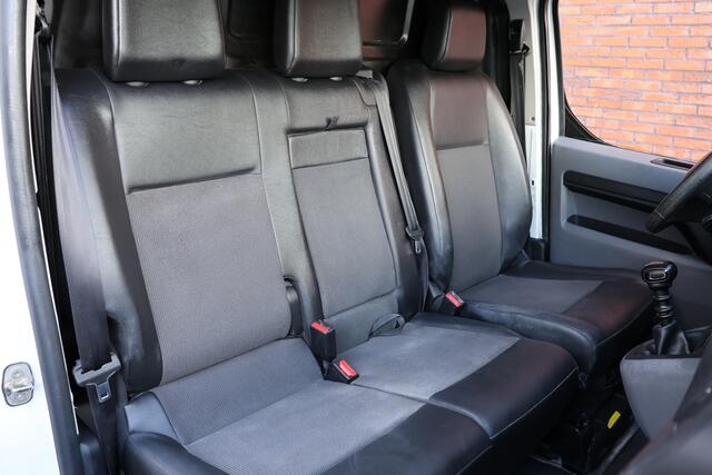 Opel VIVARO 2.0 CDTI L3H1 XL | CarPlay | Camera | Lederen bekleding | 3-Zitter | Blind Spot | Keyless entry | Climate control | Dealer onderhouden | Nieuwe APK | Nieuwe vliegwiel / koppeling